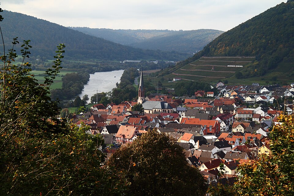 Dach-Fachbetriebe in Großheubach: Stadtansicht – Foto: Maulaff Dach-Fachbetriebe in Großheubach: Stadtansicht