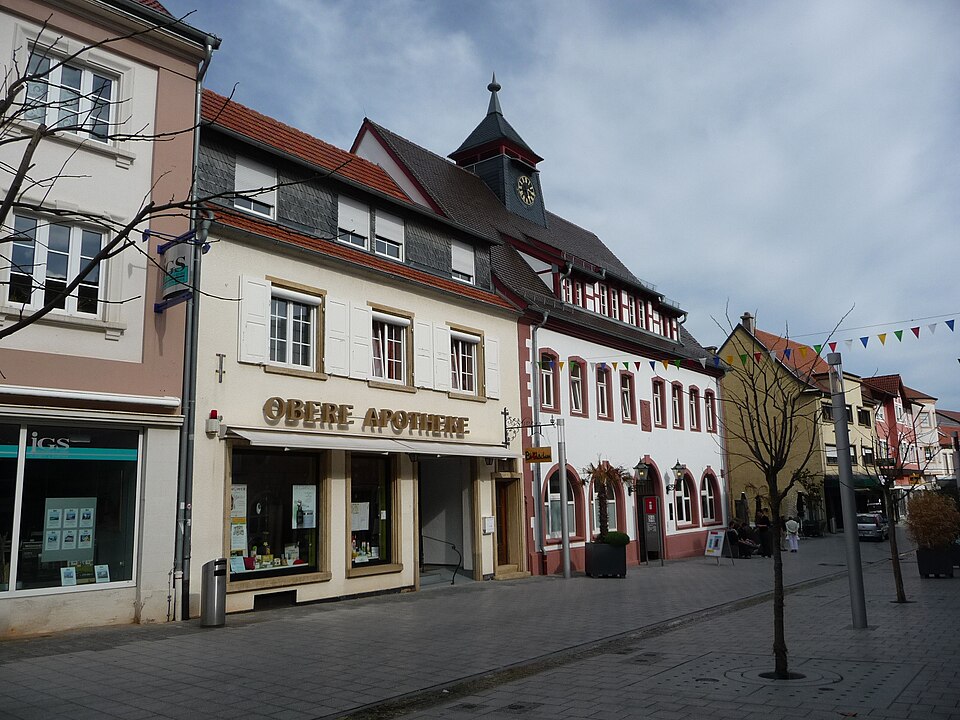 Dach-Fachbetriebe in Grünstadt: Fussgaengerzone