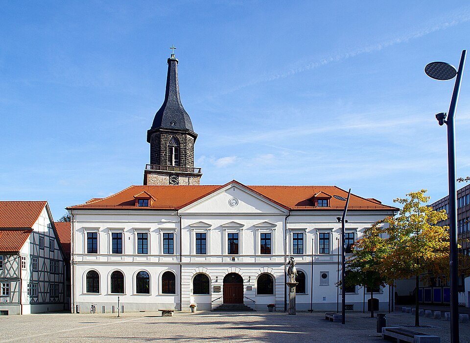Dach-Fachbetriebe in Haldensleben I: Rathaus – Foto: Clemensfranz Dach-Fachbetriebe in Haldensleben I: Rathaus