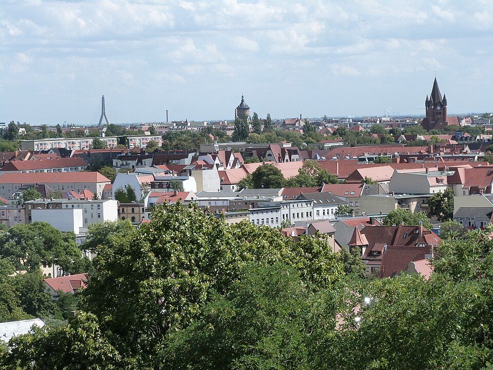 Dach-Fachbetriebe in Halle (Saale): Stadtansicht – Foto: Catatine Dach-Fachbetriebe in Halle (Saale): Stadtansicht