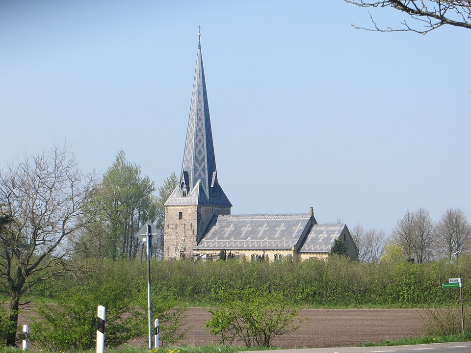 Dach-Fachbetriebe in Handewitt: Kirche – Foto: Marseille77 Dach-Fachbetriebe in Handewitt: Kirche