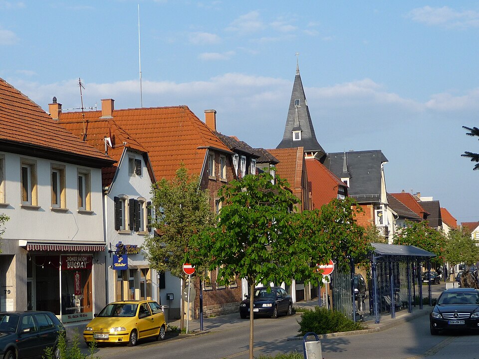 Dach-Fachbetriebe in Haßloch: Stadtansicht – Foto: Immanuel Giel Dach-Fachbetriebe in Haßloch: Stadtansicht