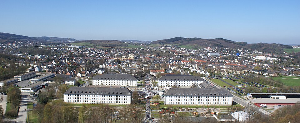 Dach-Fachbetriebe in Hemer: Ueberblick Juebergturm – Foto: Waddehadde Dach-Fachbetriebe in Hemer: Ueberblick Juebergturm