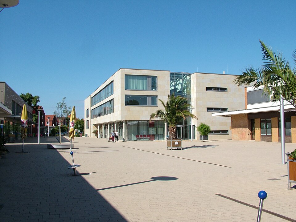 Dach-Fachbetriebe in Hemmingen: Niedersachsen Rathaus