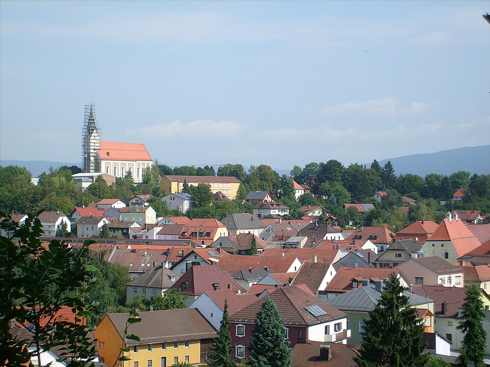 Dach-Fachbetriebe in Hengersberg: Stadtansicht