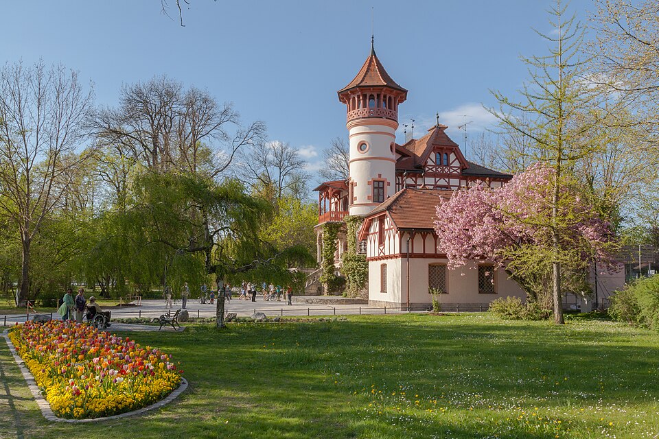 Dach-Fachbetriebe in Herrsching am Ammersee: Stadtansicht – Foto: Diego Delso Dach-Fachbetriebe in Herrsching am Ammersee: Stadtansicht
