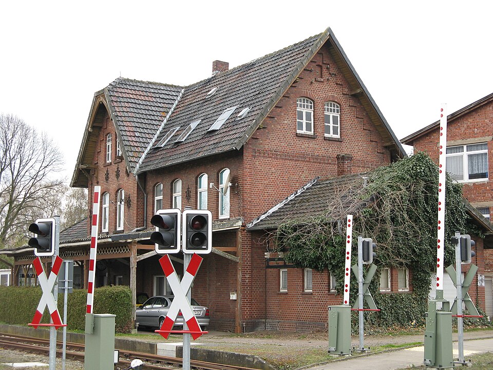 Dach-Fachbetriebe in Hille: Stadtansicht – Foto: Ingo2802 at German Wikipedia Dach-Fachbetriebe in Hille: Stadtansicht
