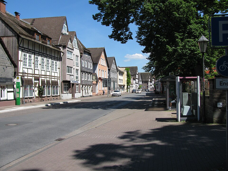 Dach-Fachbetriebe in Höxter: Stadtansicht – Foto: GeorgDerReisende Dach-Fachbetriebe in Höxter: Stadtansicht