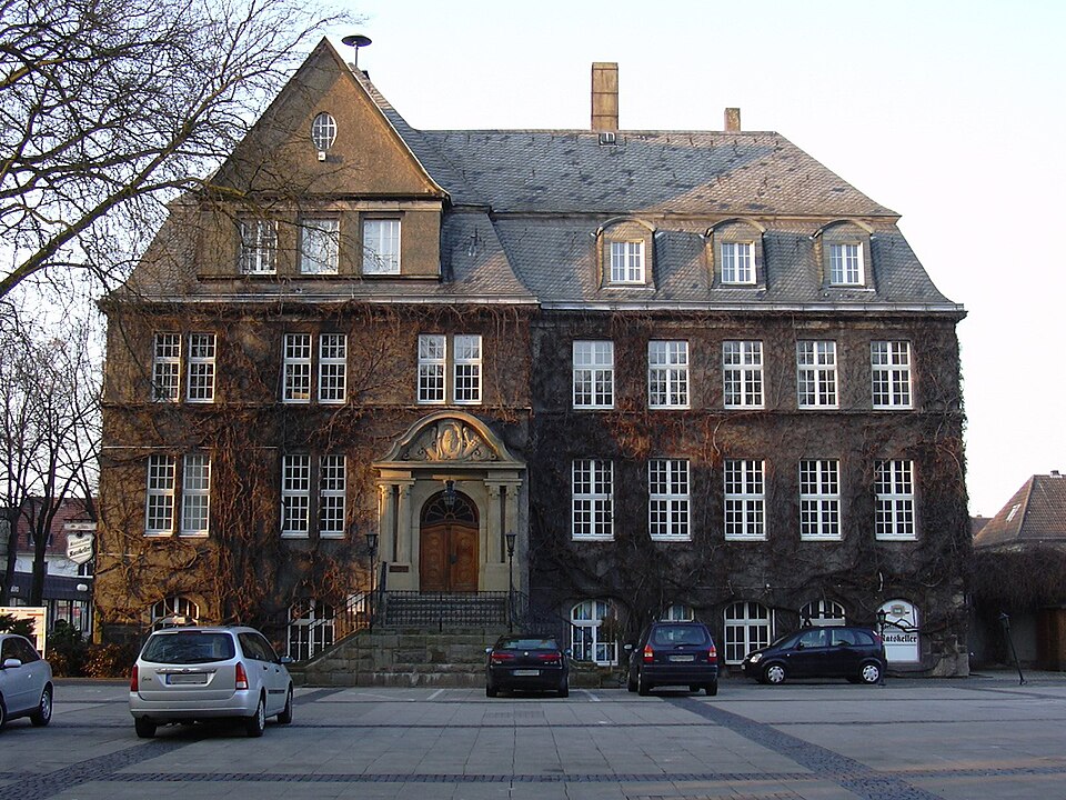 Dach-Fachbetriebe in Holzwickede: Rathaus – Foto: A.Heidemann Dach-Fachbetriebe in Holzwickede: Rathaus