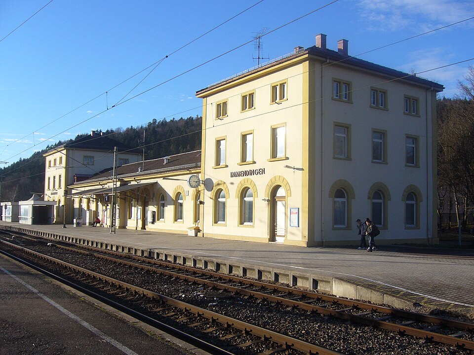 Dach-Fachbetriebe in Immendingen: Bahnhof