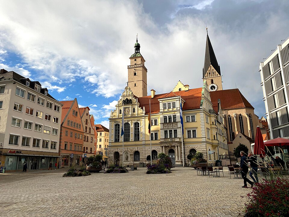 Dach-Fachbetriebe in Ingolstadt: GER Rathausplatz – Foto: wuppertaler Dach-Fachbetriebe in Ingolstadt: GER Rathausplatz