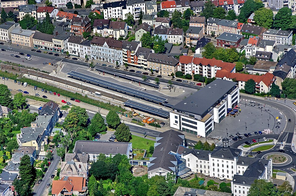 Dach-Fachbetriebe in Iserlohn: Stadtbahnhof – Foto: Dr.G.Schmitz Dach-Fachbetriebe in Iserlohn: Stadtbahnhof