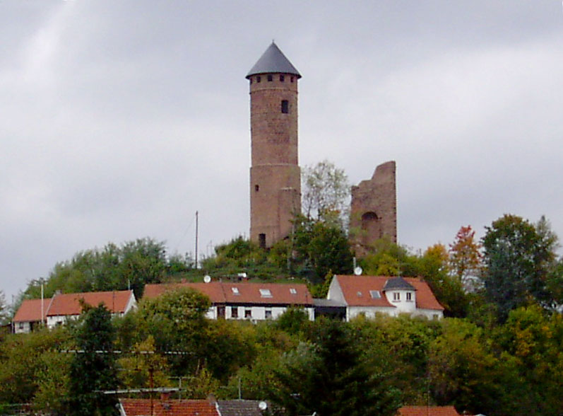 Dach-Fachbetriebe in Kirkel: Burgruine – Foto: Christian Bohr at de.wikipedia Dach-Fachbetriebe in Kirkel: Burgruine