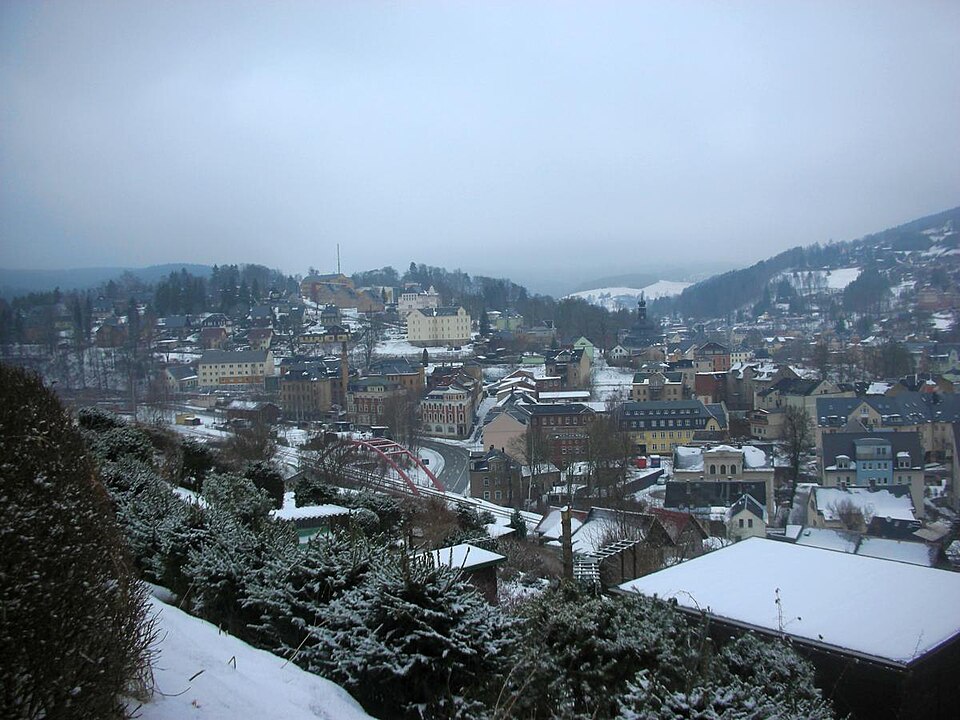 Dach-Fachbetriebe in Klingenthal: Blick zentrum – Foto: Straktur Dach-Fachbetriebe in Klingenthal: Blick zentrum