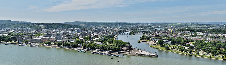 Dach-Fachbetriebe in Koblenz: Panorama – Foto: Taxiarchos228 Dach-Fachbetriebe in Koblenz: Panorama