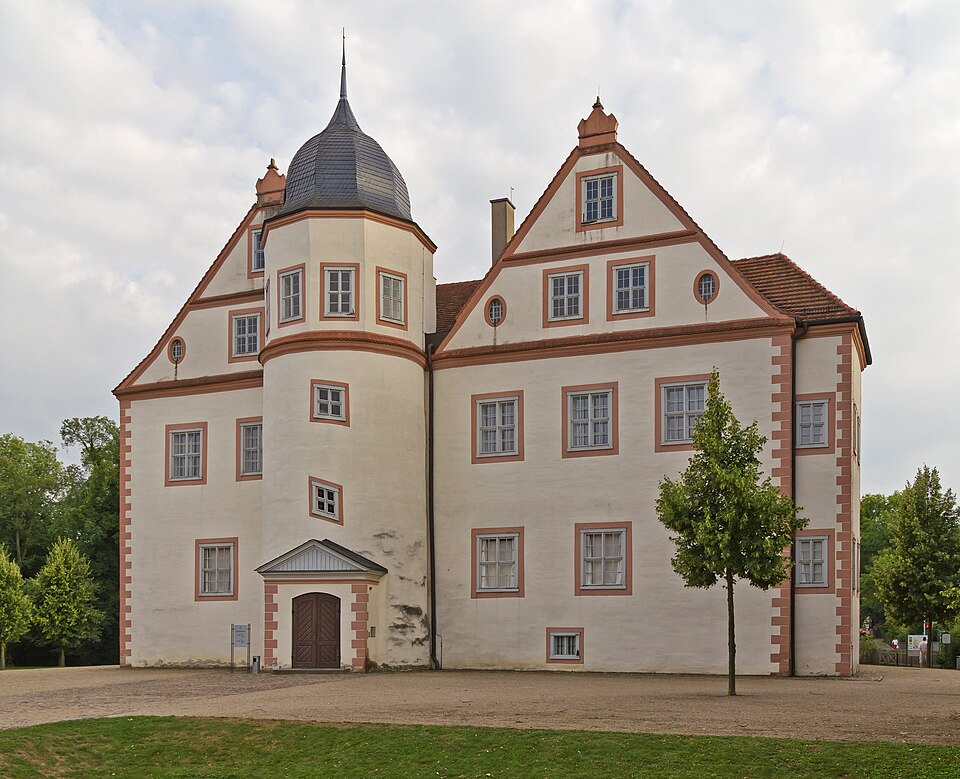 Dach-Fachbetriebe in Königs Wusterhausen: Schloss