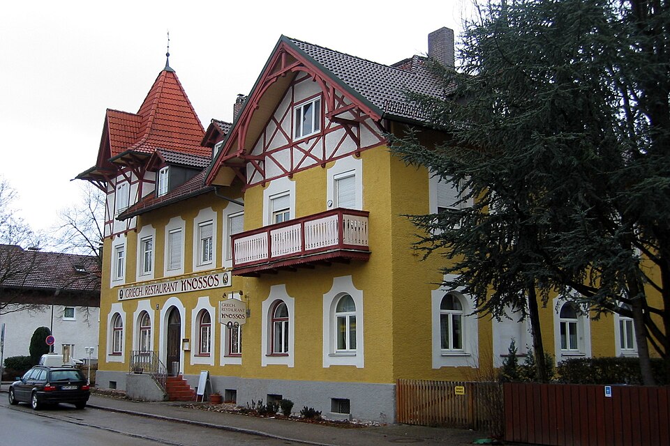 Dach-Fachbetriebe in Krailling: Kraillinger Hof – Foto: Furukama Dach-Fachbetriebe in Krailling: Kraillinger Hof