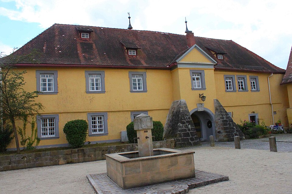 Dach-Fachbetriebe in Küps: Schloss Neu Brunnen