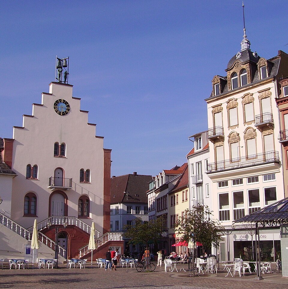 Dach-Fachbetriebe in Landau in der Pfalz: Rathausplatz
