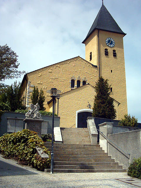 Dach-Fachbetriebe in Lappersdorf: Pfarrkirche
