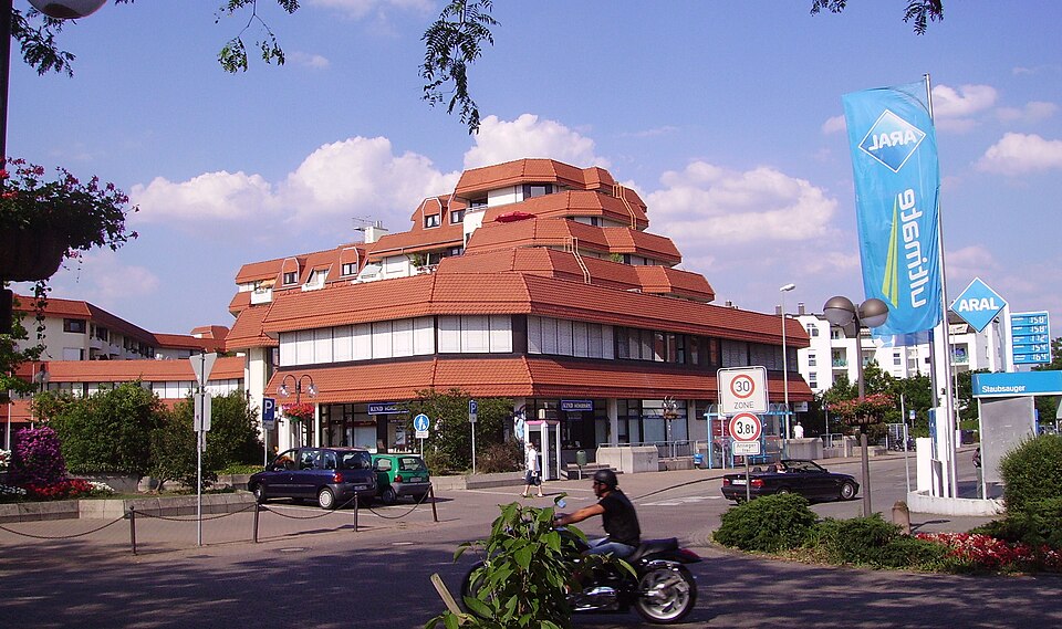 Dach-Fachbetriebe in Limburgerhof: Ortsmitte – Foto: Immanuel Giel Dach-Fachbetriebe in Limburgerhof: Ortsmitte