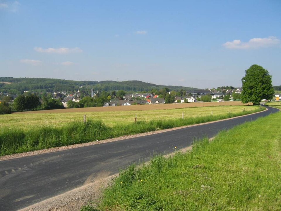 Dach-Fachbetriebe in Lindlar: Stadtansicht – Foto: JensD Dach-Fachbetriebe in Lindlar: Stadtansicht