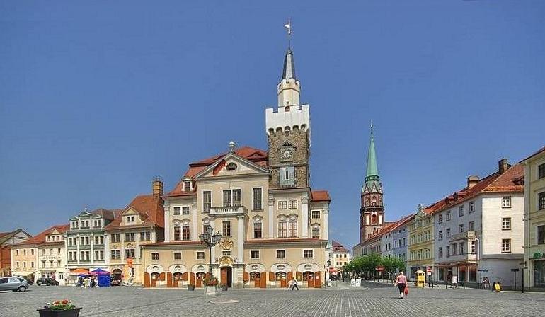 Dach-Fachbetriebe in Löbau: Altmarkt