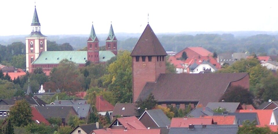 Dach-Fachbetriebe in Lohne (Oldenburg): Stadtansicht – Foto: Corradox Dach-Fachbetriebe in Lohne (Oldenburg): Stadtansicht