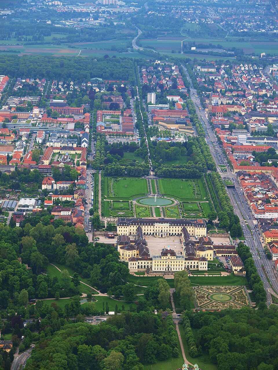 Dach-Fachbetriebe in Ludwigsburg: Residenzschloss – Foto: Igor Wink, Winkit Dach-Fachbetriebe in Ludwigsburg: Residenzschloss