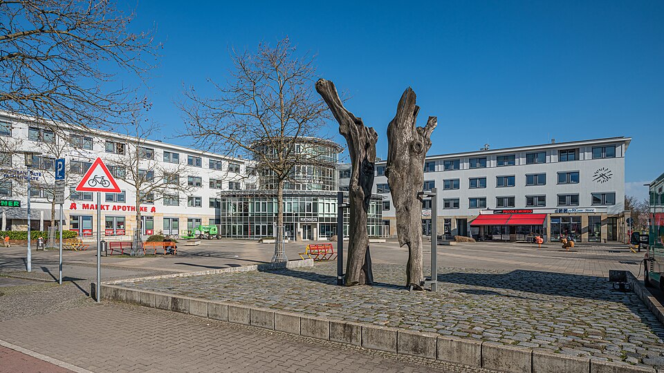 Dach-Fachbetriebe in Ludwigsfelde: Rathaus – Foto: A.Savin Dach-Fachbetriebe in Ludwigsfelde: Rathaus