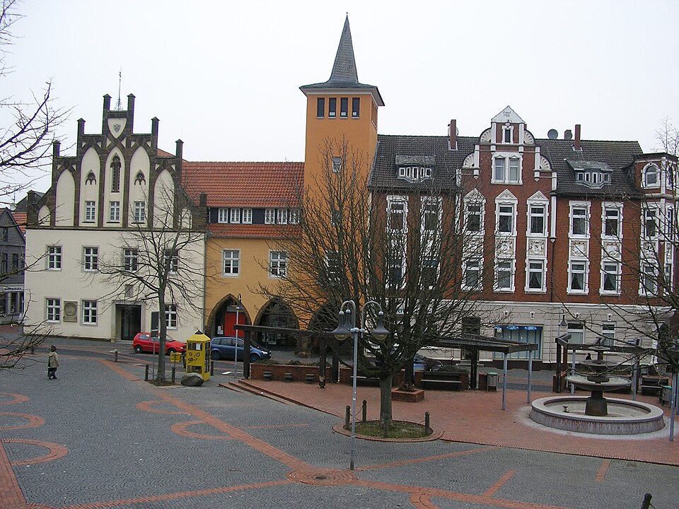 Dach-Fachbetriebe in Lübbecke: Falk Oberdorf Markt