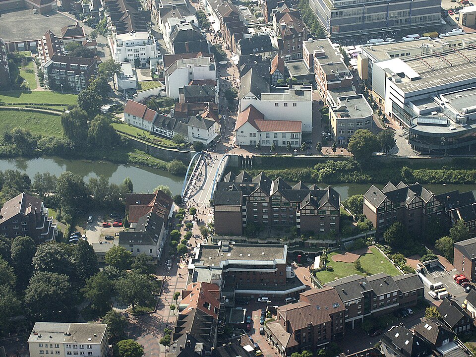 Dach-Fachbetriebe in Lünen: Lippebruecke – Foto: Selisky Dach-Fachbetriebe in Lünen: Lippebruecke