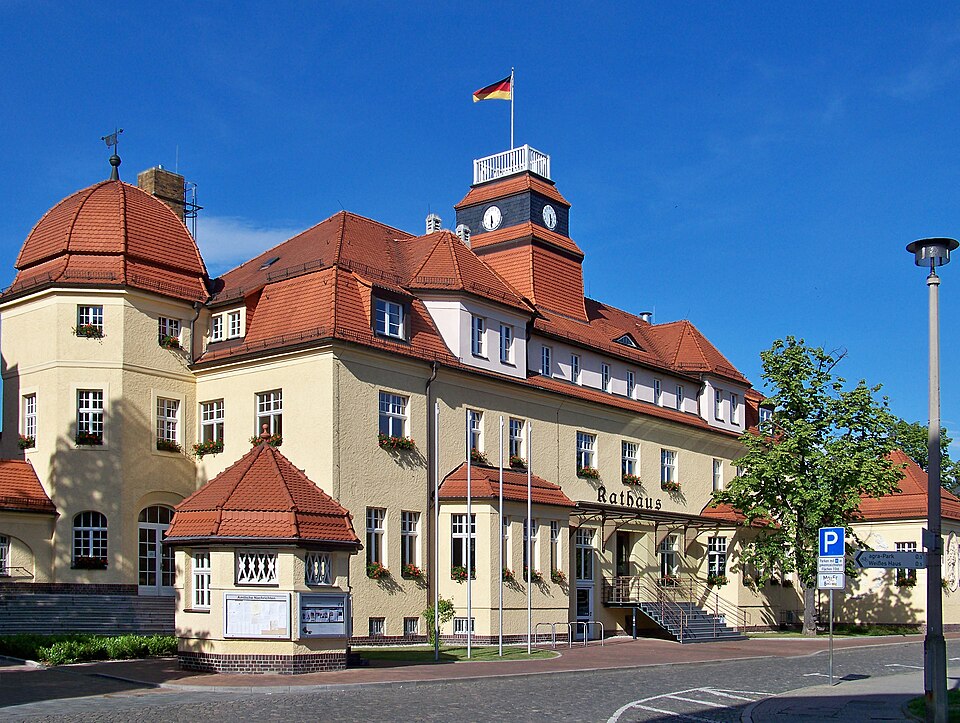 Dach-Fachbetriebe in Markkleeberg: Rathaus – Foto: Joeb07 Dach-Fachbetriebe in Markkleeberg: Rathaus