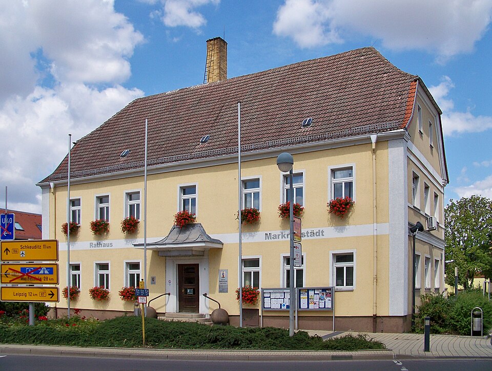 Dach-Fachbetriebe in Markranstädt: Rathaus