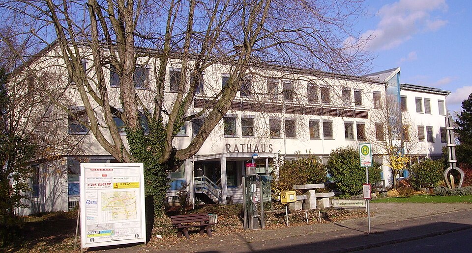 Dach-Fachbetriebe in Maxdorf: Rathaus – Foto: Immanuel Giel Dach-Fachbetriebe in Maxdorf: Rathaus