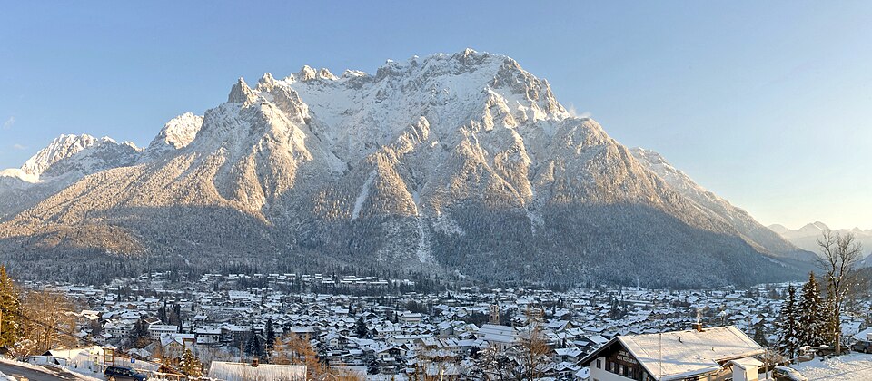 Dach-Fachbetriebe in Mittenwald: Stadtansicht – Foto: Bbb Dach-Fachbetriebe in Mittenwald: Stadtansicht