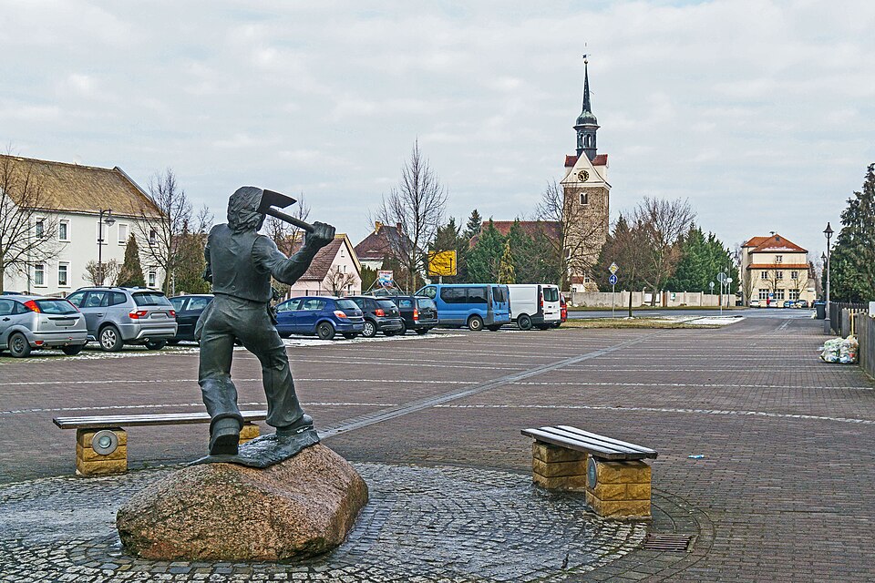 Dach-Fachbetriebe in Mockrehna: Pumphut Kirche – Foto: Radler59 Dach-Fachbetriebe in Mockrehna: Pumphut Kirche
