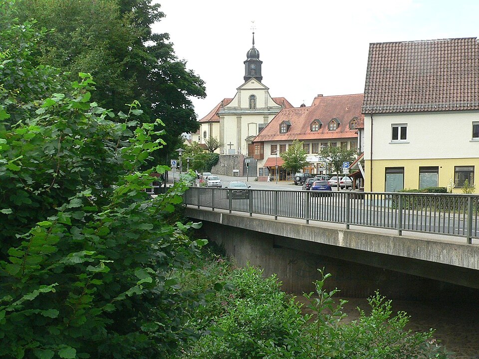 Dach-Fachbetriebe in Mömbris: Ortsbild