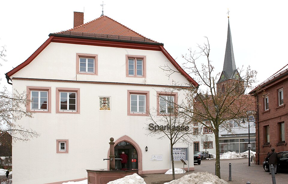 Dach-Fachbetriebe in Mudau: Altes Rathaus – Foto: Arzio Dach-Fachbetriebe in Mudau: Altes Rathaus