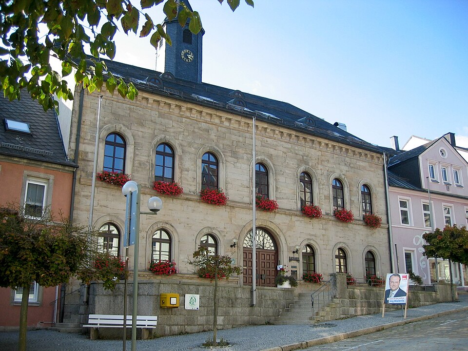 Dach-Fachbetriebe in Münchberg: Rathaus – Foto: Mamello Dach-Fachbetriebe in Münchberg: Rathaus