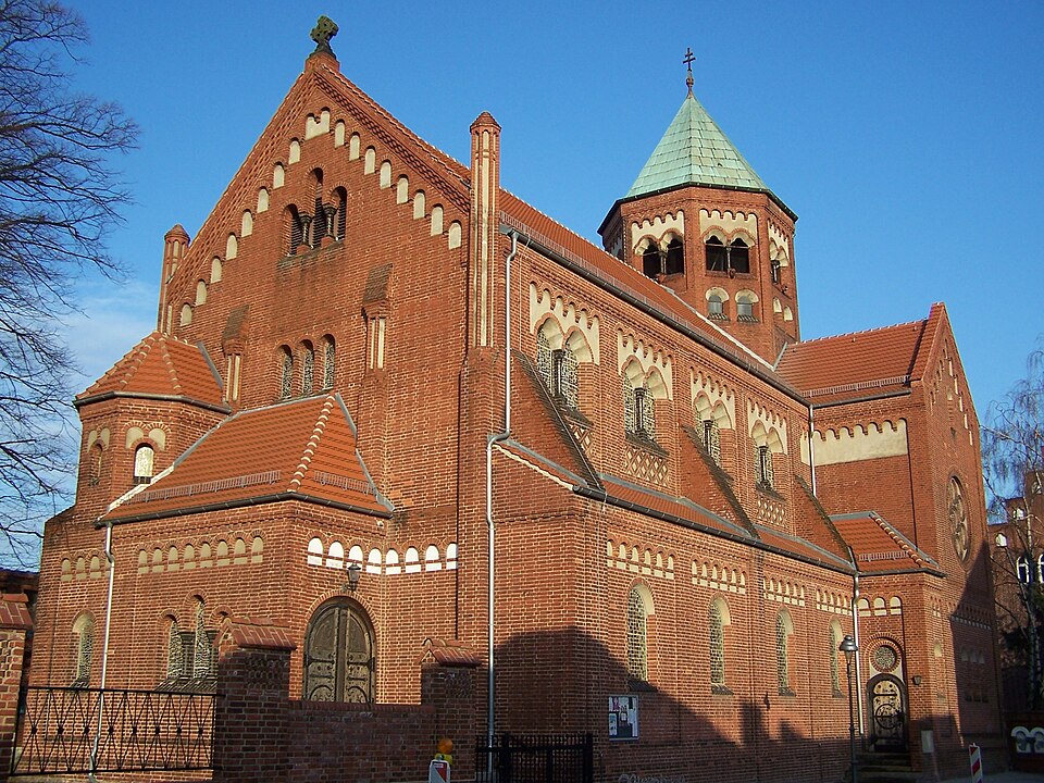 Dach-Fachbetriebe in Nauen: Katholische Kirche – Foto: X-Weinzar Dach-Fachbetriebe in Nauen: Katholische Kirche