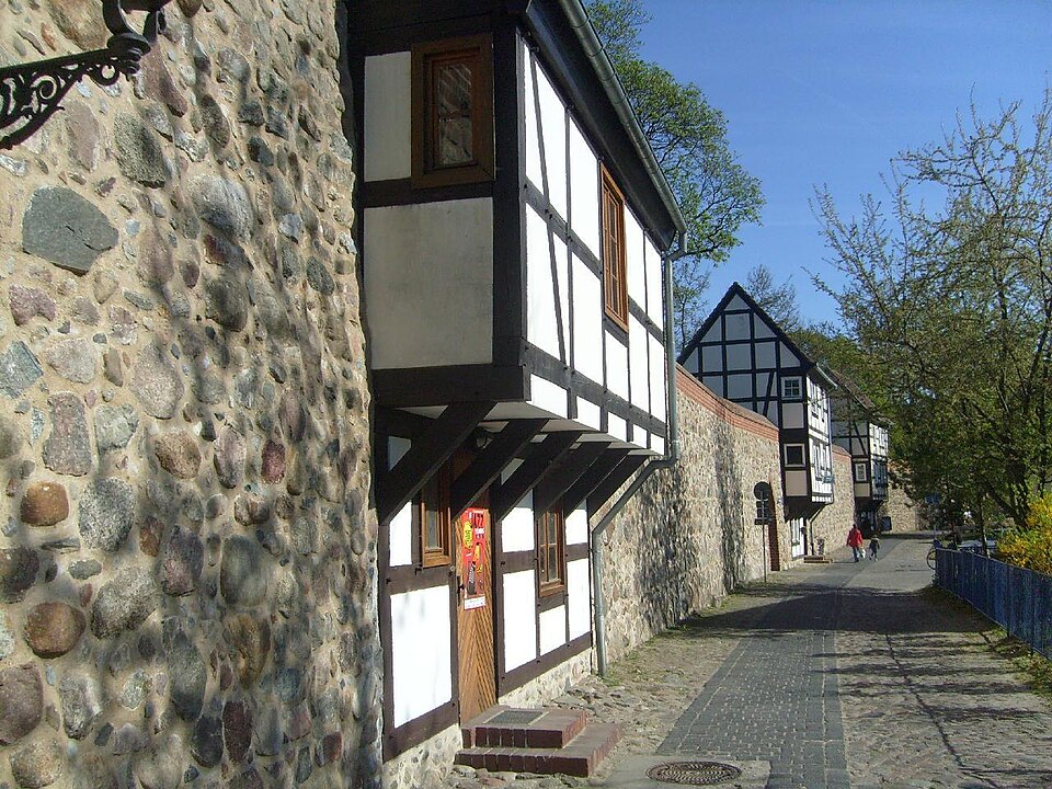 Dach-Fachbetriebe in Neubrandenburg: Stadtansicht – Foto: Thomas Kohler from Waren , Deutschland Dach-Fachbetriebe in Neubrandenburg: Stadtansicht