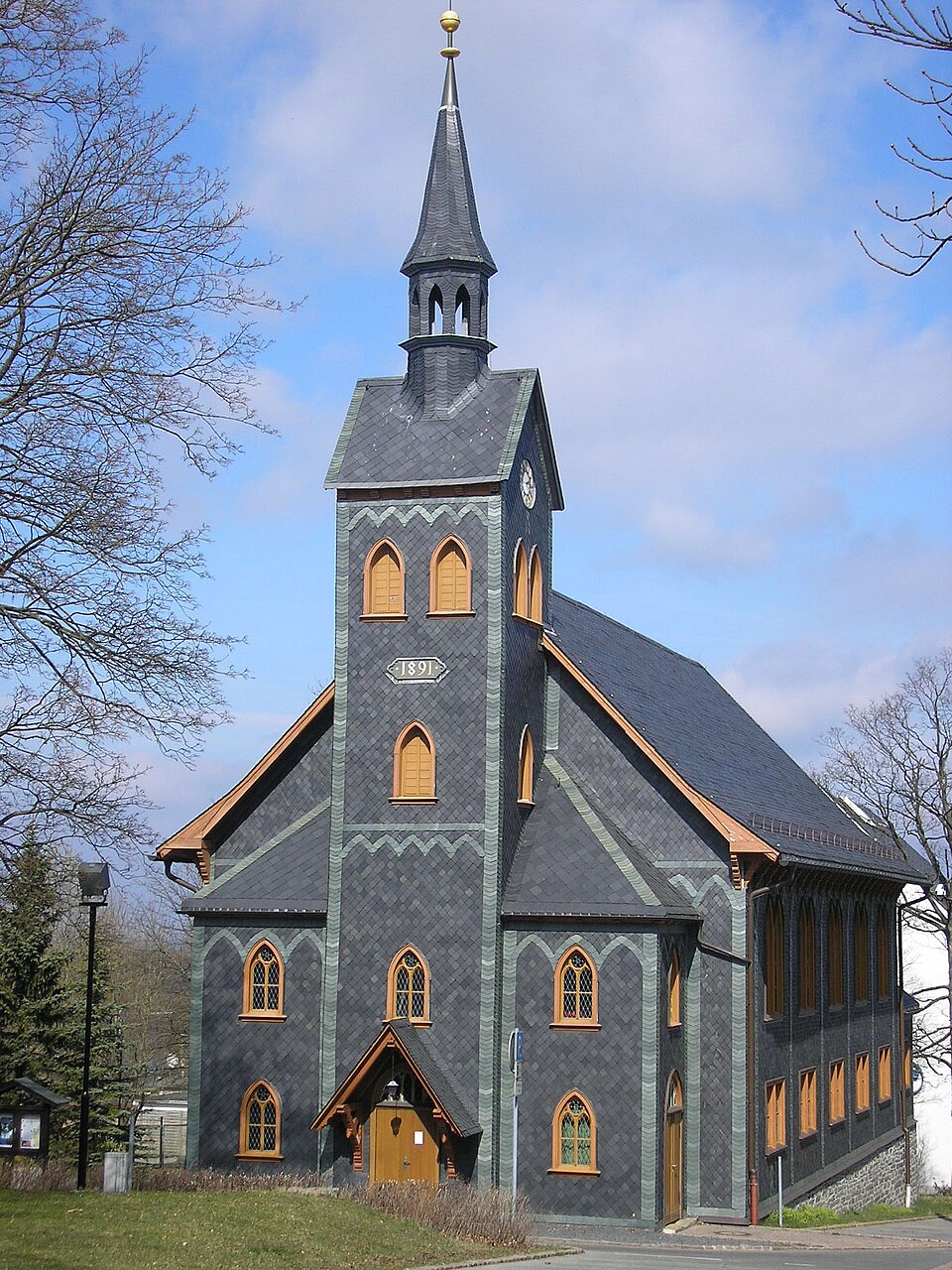 Dach-Fachbetriebe in Neuhaus: Stadtkirche – Foto: Michael Sander Dach-Fachbetriebe in Neuhaus: Stadtkirche