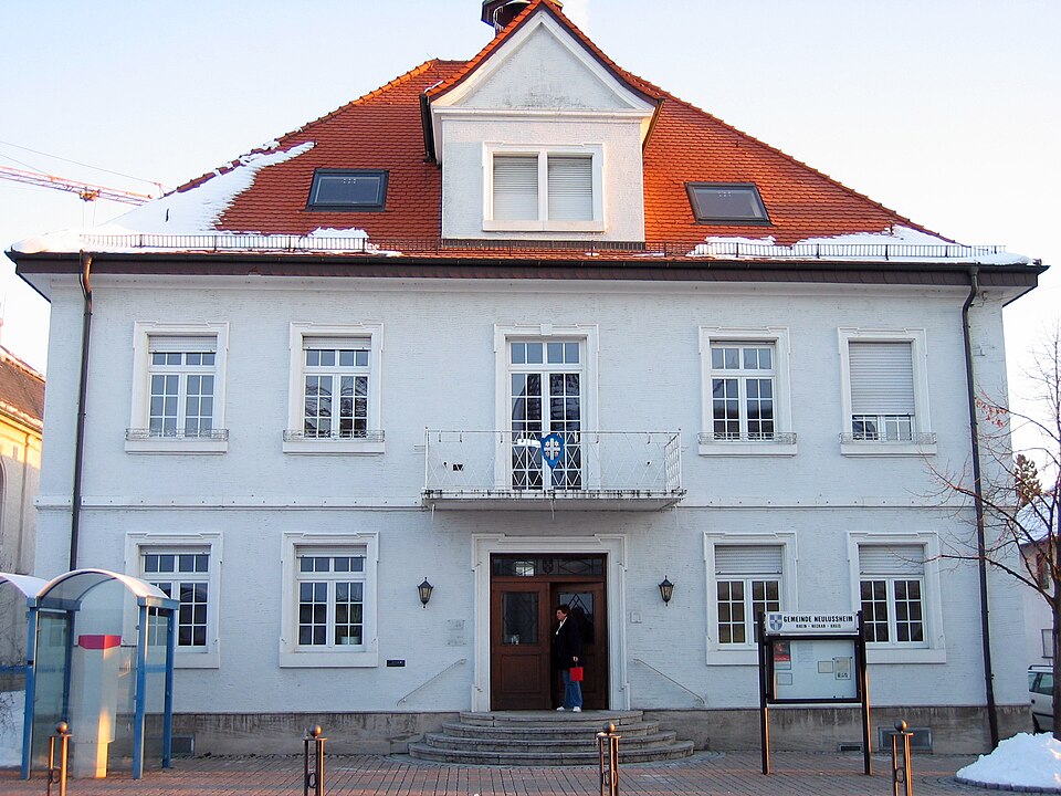 Dach-Fachbetriebe in Neulußheim: Rathaus