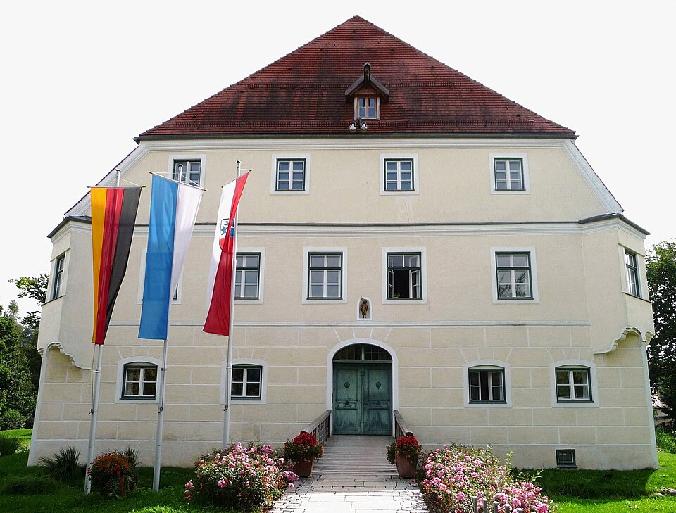 Dach-Fachbetriebe in Neumarkt-Sankt Veit: Rathaus