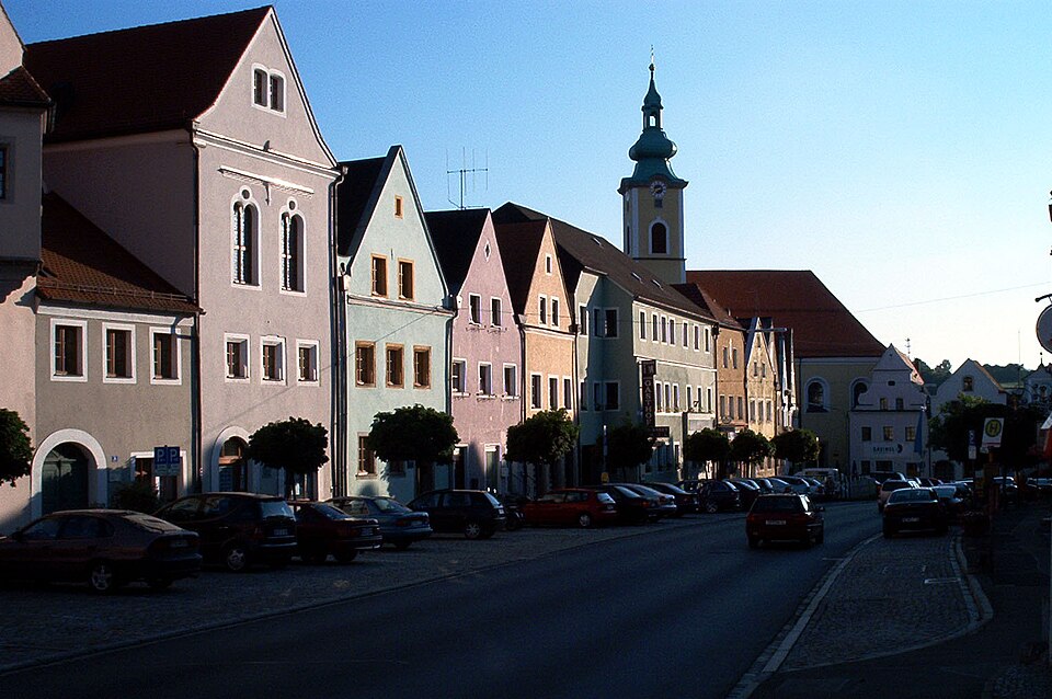 Dach-Fachbetriebe in Neustadt an der Waldnaab: Stadtansicht – Foto: btr Dach-Fachbetriebe in Neustadt an der Waldnaab: Stadtansicht
