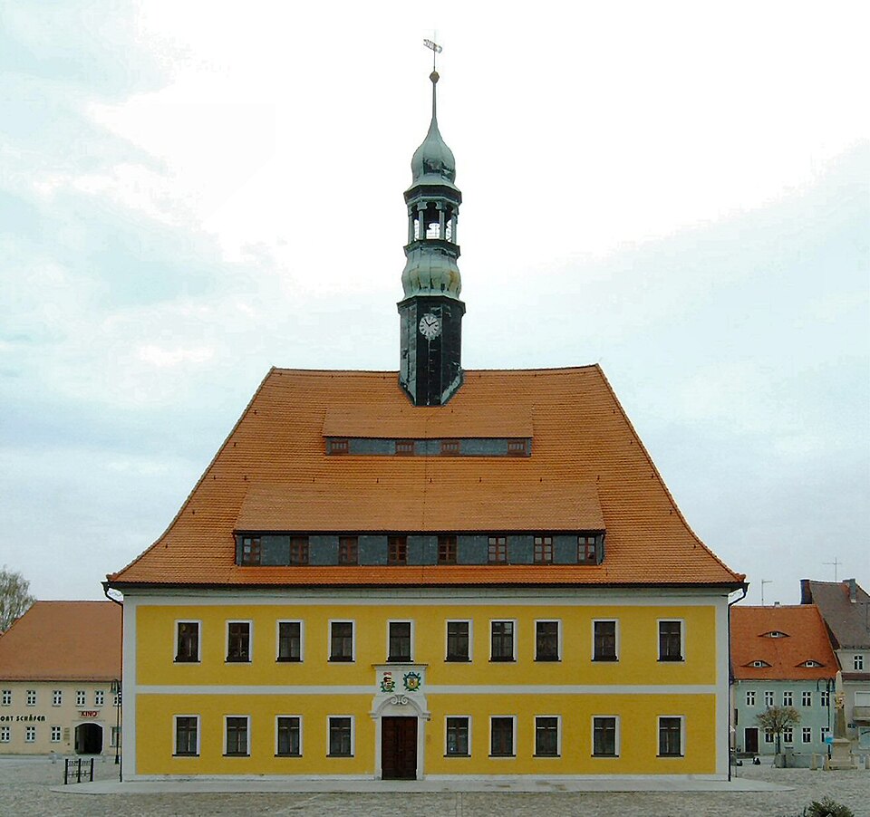 Dach-Fachbetriebe in Neustadt in Sachsen: Rathaus