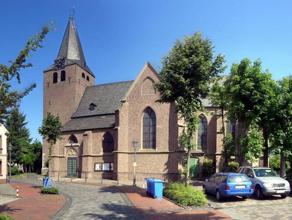 Dach-Fachbetriebe in Niederkrüchten: Pano Kirche