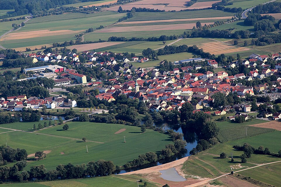 Dach-Fachbetriebe in Nittenau: Stadtansicht – Foto: A. Köppl Dach-Fachbetriebe in Nittenau: Stadtansicht
