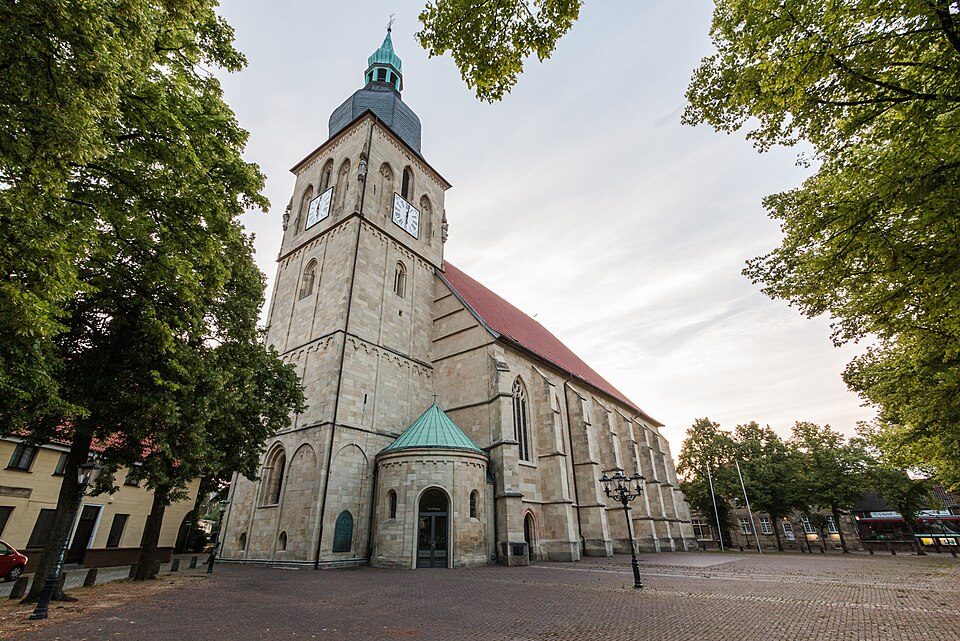 Dach-Fachbetriebe in Nottuln: St.-Martinus-Kirche – Foto: Dietmar Rabich Dach-Fachbetriebe in Nottuln: St.-Martinus-Kirche